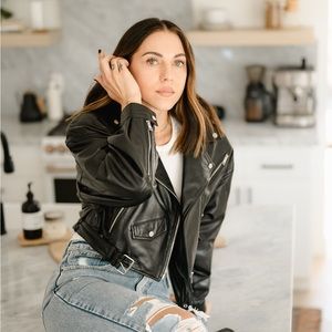 Meet your Posher, Lorraine